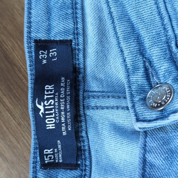 Hollister Ultra High Rise Patchwork Jeans - Picture 5 of 8